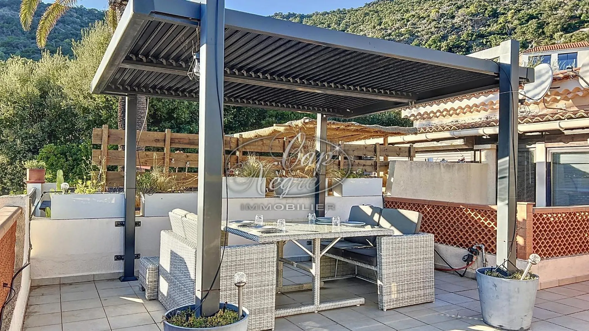 Appartement 4 Personnes Avec Grande Terrasse Vue Mer Amenagee A 300M De La Plage De Pramousquier - Le Lavandou 0*,  França